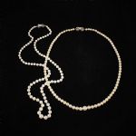 632121 Pearl necklace